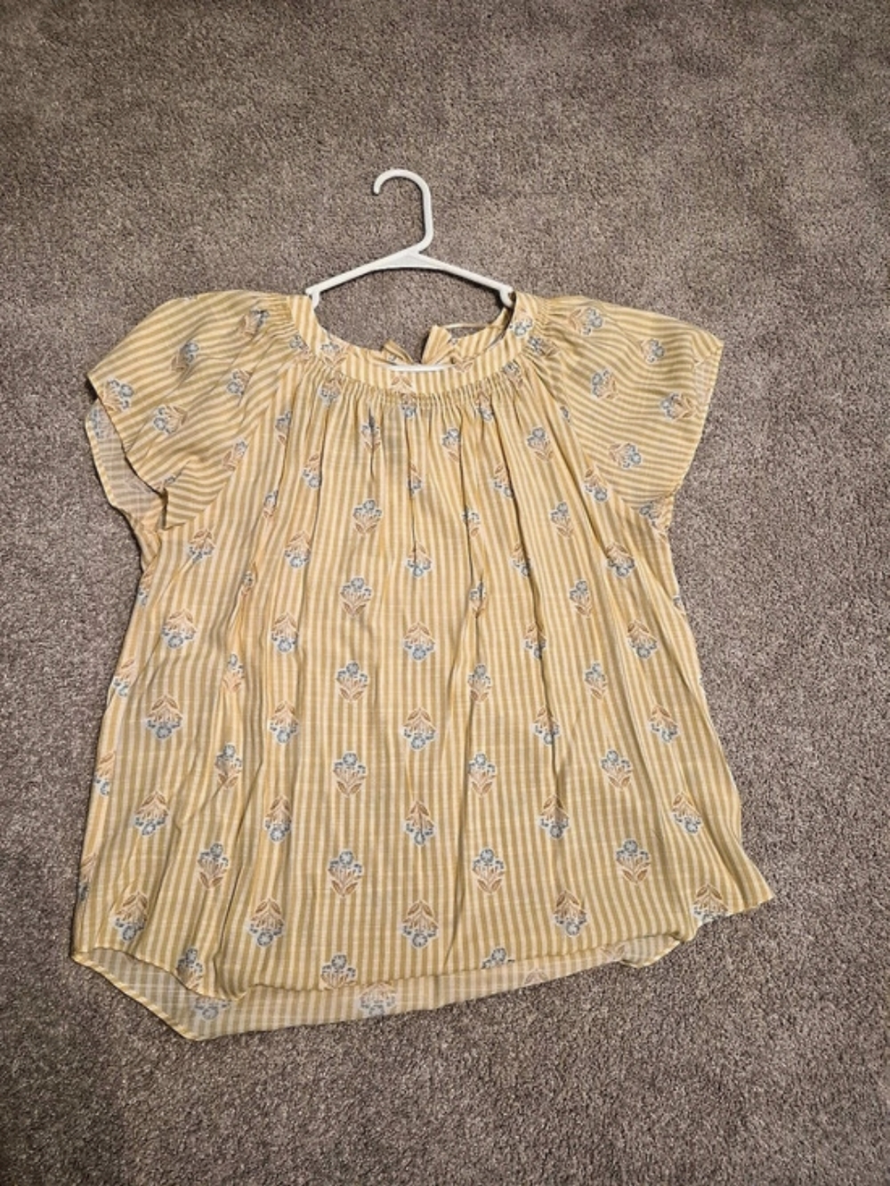 LC Lauren Conrad Striped Blouse in Yellow & White Like New